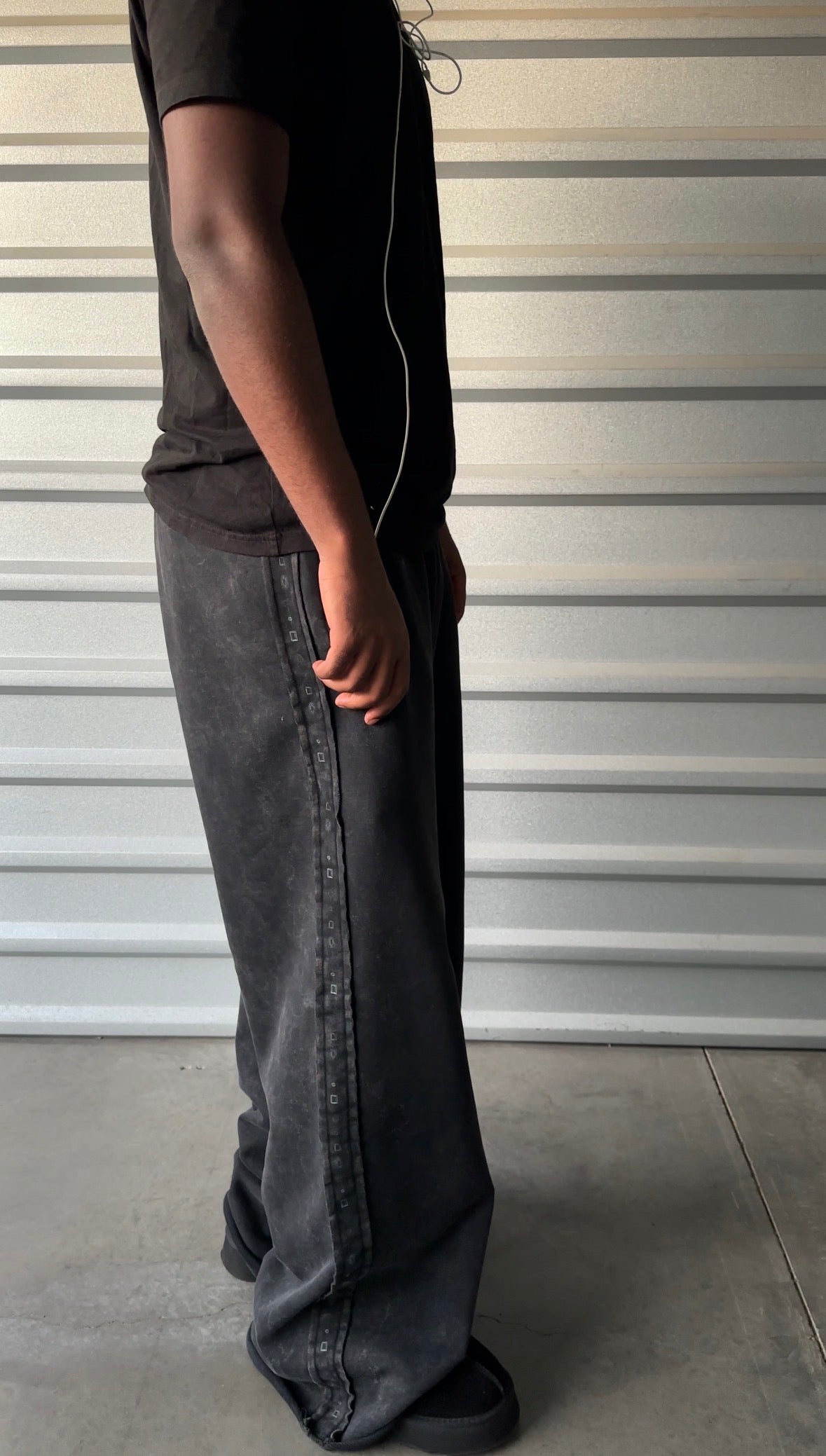 UNCUT DIAMOND SWEATS